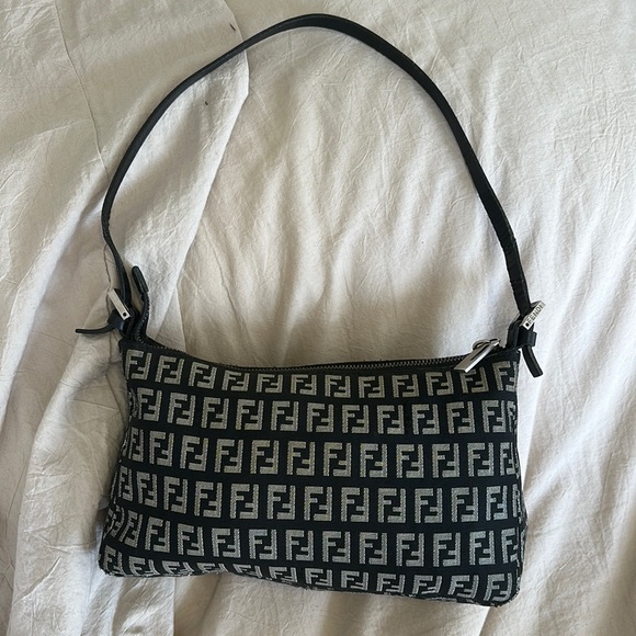 Fendi Handbags - Fendi Baguette Bag black & cream
